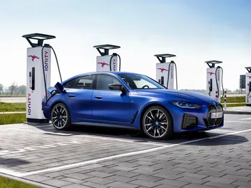 BMW también considerada precipitada la prohibición de los coches de combustión BMW también considerada precipitada la prohibición de los coches de combustión