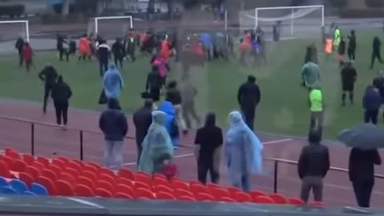Pelea en el fútbol ruso Pelea en el fútbol ruso