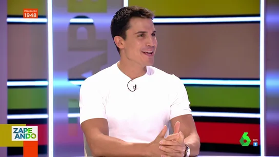 Álex González confiesa cómo le "borraron los testículos" en una escena Álex González confiesa cómo le "borraron los testículos" en una escena