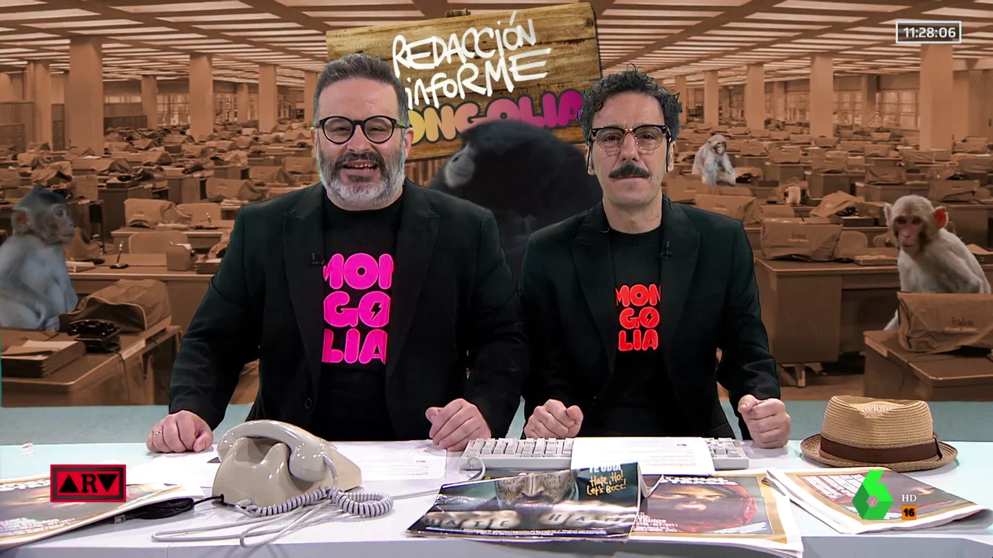 Edu Galán y Darió Adanti (Informe Mongolia), indignados con los "terraplanistas" y "negacionistas" de la erupción de La Palma Edu Galán y Darió Adanti (Informe Mongolia), indignados con los "terraplanistas" y "negacionistas" de la erupción de La Palma