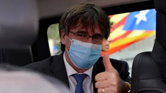 Puigdemont a su salida del Tribunal sardo Puigdemont a su salida del Tribunal sardo