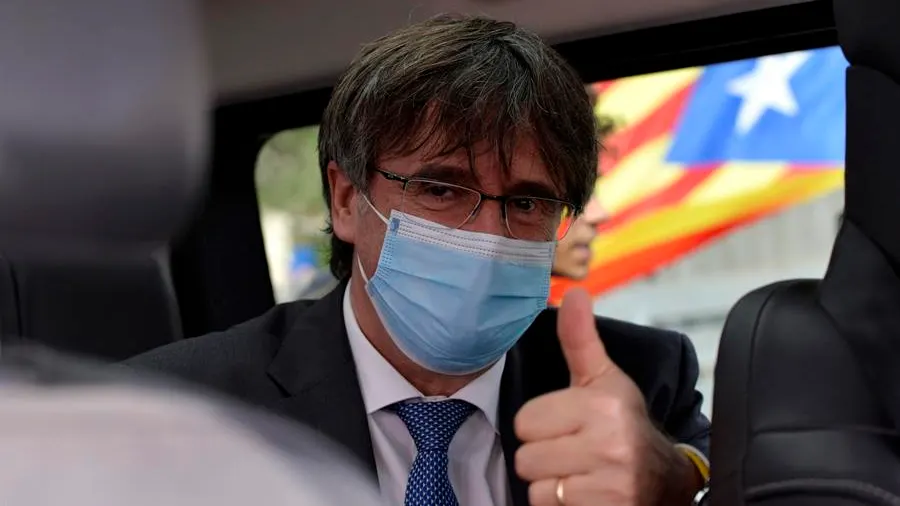 Puigdemont a su salida del Tribunal sardo