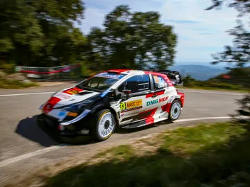 Elfyn Evans apura sus opciones de ser campeón Elfyn Evans apura sus opciones de ser campeón