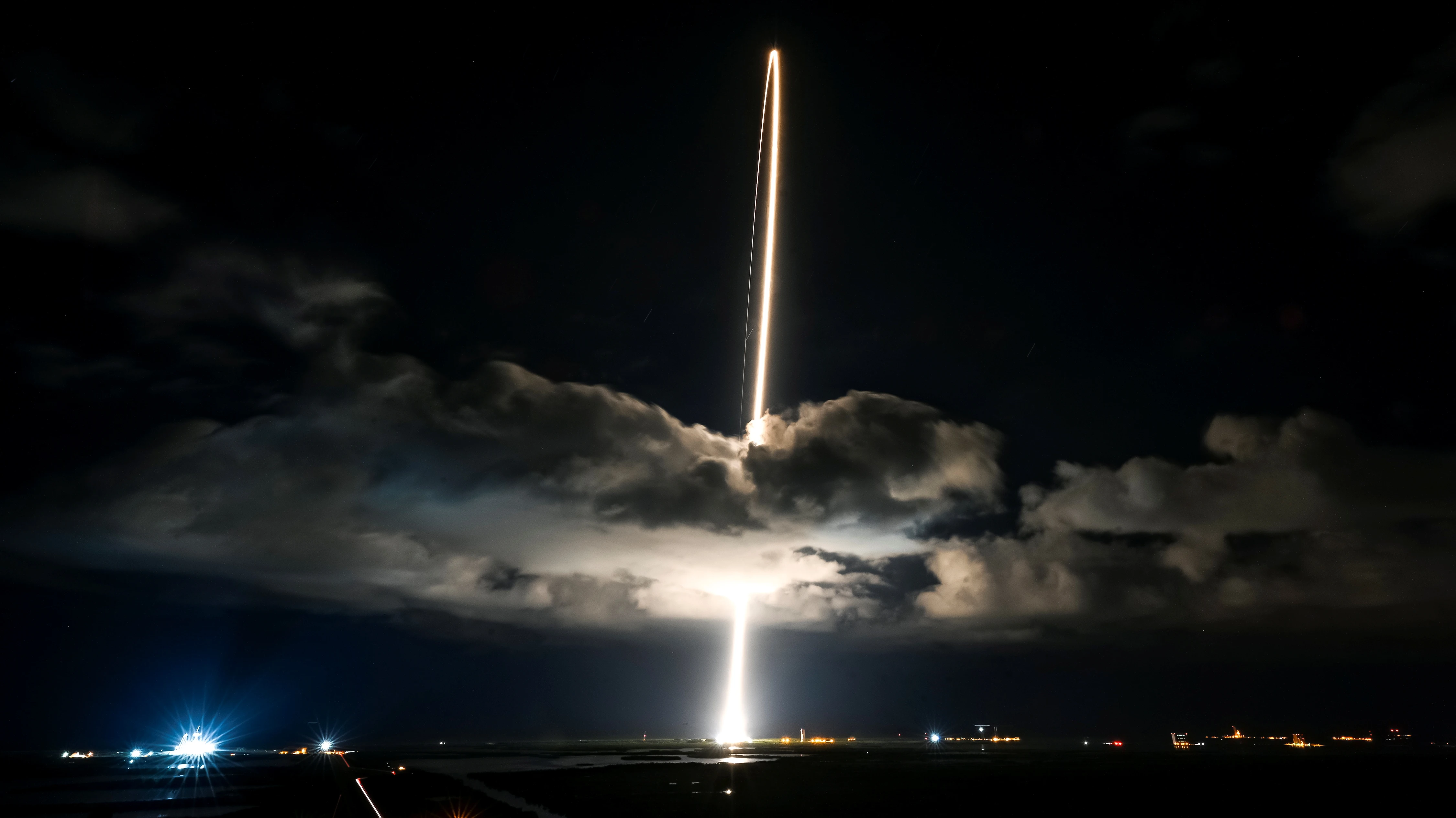 Momento del lanzamiento de la misión Lucy de la NASA