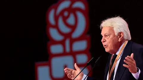 El ex presidente del Gobierno, Felipe Gonzalez, durante el Congreso Federal del PSOE El ex presidente del Gobierno, Felipe Gonzalez, durante el Congreso Federal del PSOE