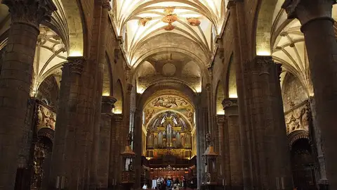 Interior catedral de Jaca Interior catedral de Jaca