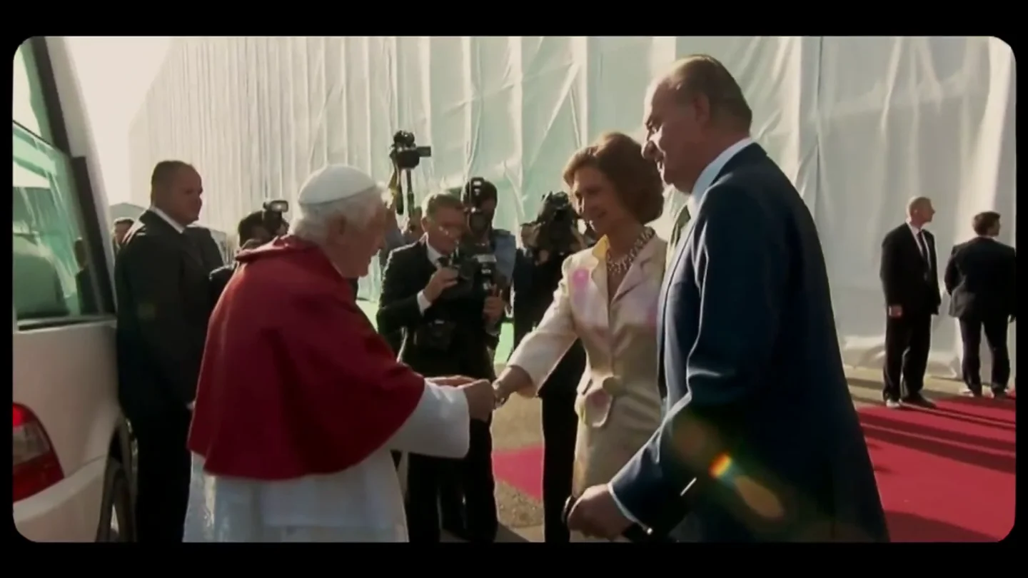 Así vivió Madrid la llegada de más de un millón de turistas para ver al papa Benedicto en las Jornadas Mundiales de la Juventud Así vivió Madrid la llegada de más de un millón de turistas para ver al papa Benedicto en las Jornadas Mundiales de la Juventud