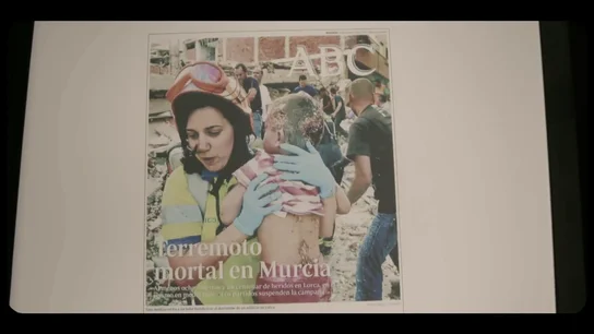 El angustioso momento en el que los vecinos de Lorca fueron héroes: así sacaron a dos niños vivos entre los escombros tras el terremoto El angustioso momento en el que los vecinos de Lorca fueron héroes: así sacaron a dos niños vivos entre los escombros tras el terremoto