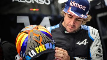 Fernando Alonso correrá en Austin con un casco en homenaje a La Palma