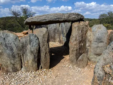 Ruta de los Dólmenes de Huelva: una experiencia que no te dejará indiferente Ruta de los Dólmenes de Huelva: una experiencia que no te dejará indiferente