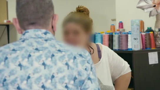 Tenso encontronazo de Chicote con una mujer que vende sibutramina para adelgazar, la sustancia prohibida por Sanidad Tenso encontronazo de Chicote con una mujer que vende sibutramina para adelgazar, la sustancia prohibida por Sanidad