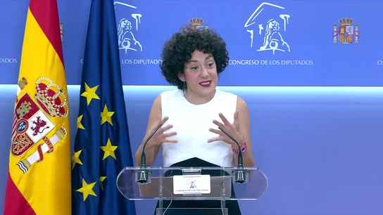 El llamamiento de la diputada Aina Vidal en el Día contra el Cáncer de Mama: "Tocaos las tetas" El llamamiento de la diputada Aina Vidal en el Día contra el Cáncer de Mama: "Tocaos las tetas"