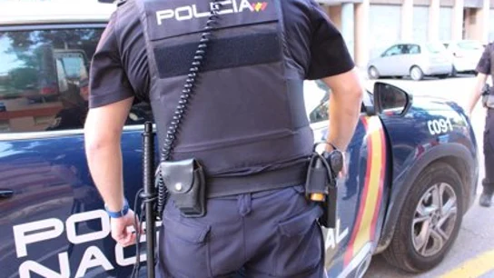 Agente de la Policía Nacional Agente de la Policía Nacional