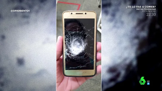 Un hombre se salva de un disparo gracias a su móvil con una funda de Hulk Un hombre se salva de un disparo gracias a su móvil con una funda de Hulk