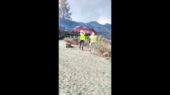 Bloques de lava a la deriva en La Palma