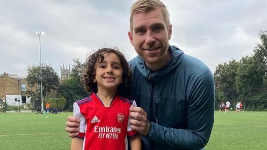 Zayn Ali Salman en la academia del Arsenal