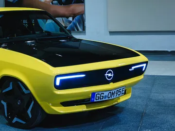 Opel Manta GSe ElektroMOD, una segunda vida (eléctrica) para un icono de los setenta Opel Manta GSe ElektroMOD, una segunda vida (eléctrica) para un icono de los setenta