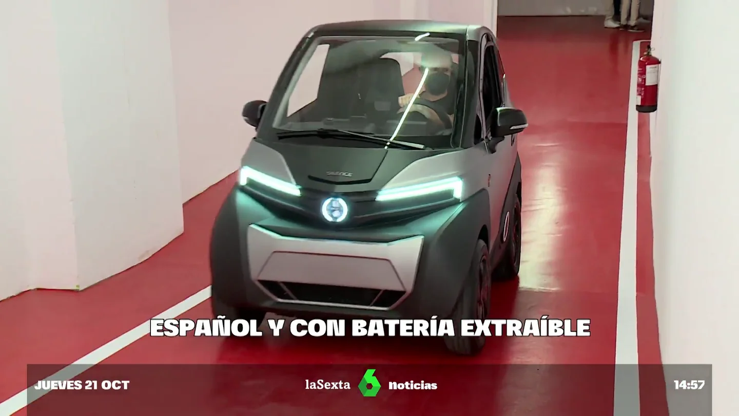 Crean el primer coche español con batería extraíble: se puede cargar en casa y no supera los 7.500 euros Crean el primer coche español con batería extraíble: se puede cargar en casa y no supera los 7.500 euros