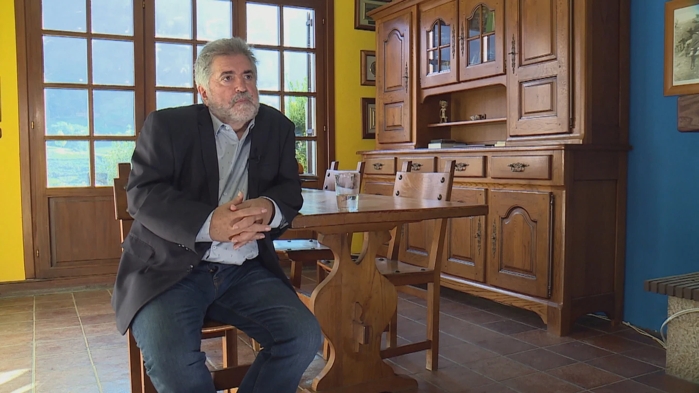 Eguiguren desvela la intrahistoria de sus conversaciones con Arnaldo Otegi Eguiguren desvela la intrahistoria de sus conversaciones con Arnaldo Otegi