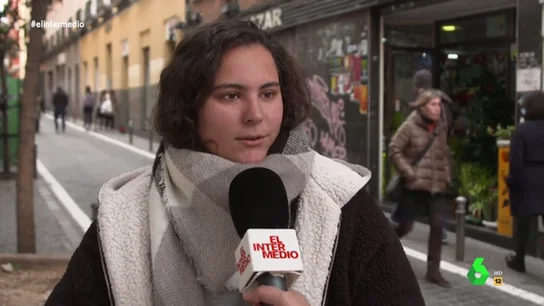 La 'picaresca' de los jóvenes para incrementar su paga: "Compro dos barras de pan y me quedo con el resto" La 'picaresca' de los jóvenes para incrementar su paga: "Compro dos barras de pan y me quedo con el resto"