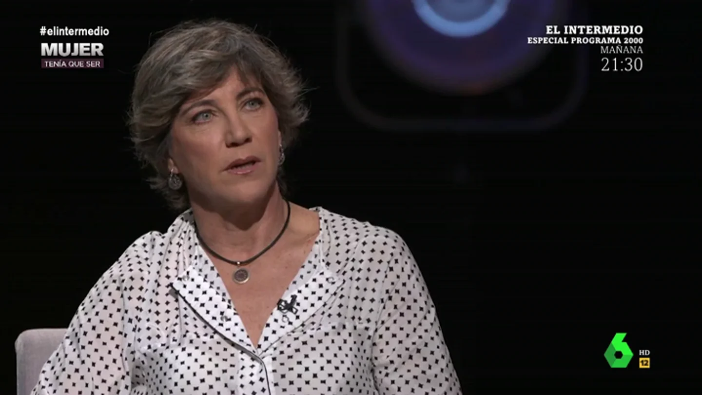 La dura realidad que sufrió María Luisa Cabañero, primera bombera de España: "A mis compañeros les gustaba exhibirme. Me sentí humillada" La dura realidad que sufrió María Luisa Cabañero, primera bombera de España: "A mis compañeros les gustaba exhibirme. Me sentí humillada"