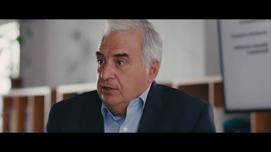 ¿Pueden las eléctricas poner en jaque al Gobierno? Así es la perversión del sistema en el "negocio" de la electricidad ¿Pueden las eléctricas poner en jaque al Gobierno? Así es la perversión del sistema en el "negocio" de la electricidad