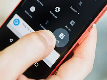 ¿Eres de los que paga con NFC? Estos son algunos de los peligros ¿Eres de los que paga con NFC? Estos son algunos de los peligros