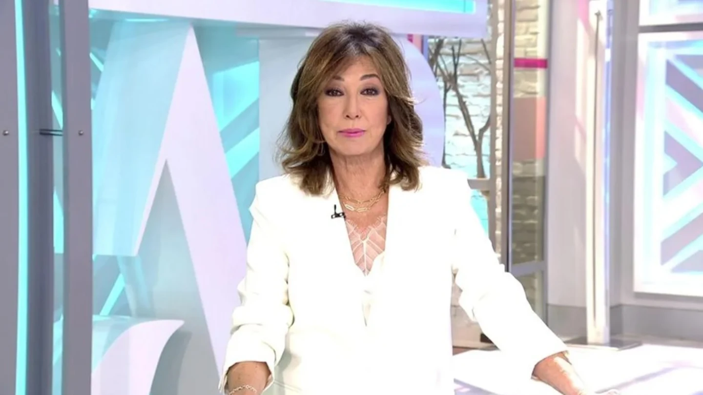 Ana Rosa Quintana durante el comienzo de su programa Ana Rosa Quintana durante el comienzo de su programa