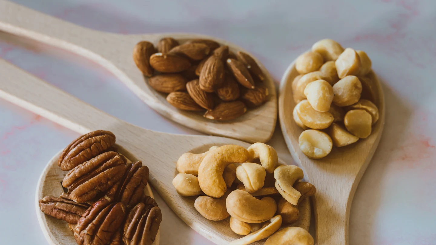 ¿Engordan los frutos secos? Estos son los mejores para tu salud Frutos secos