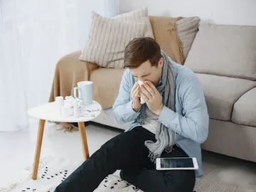 Síntomas de gripe, Covid-19 o resfriado común Síntomas de gripe, Covid-19 o resfriado común