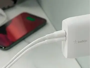 Un cargador móvil Un cargador móvil