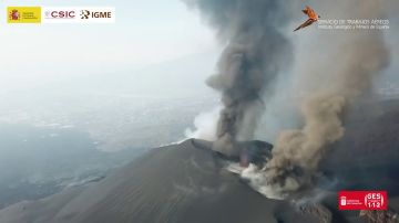 Desierto de ceniza creado por el volcán de La Palma