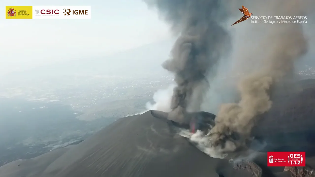 Desierto de ceniza creado por el volcán de La Palma