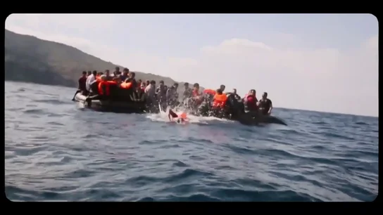 "Se ahogaban y nadie les ayudaba": así nació Open Arms, en plena crisis de refugiados y tras la muerte de Aylan en el mar "Se ahogaban y nadie les ayudaba": así nació Open Arms, en plena crisis de refugiados y tras la muerte de Aylan en el mar