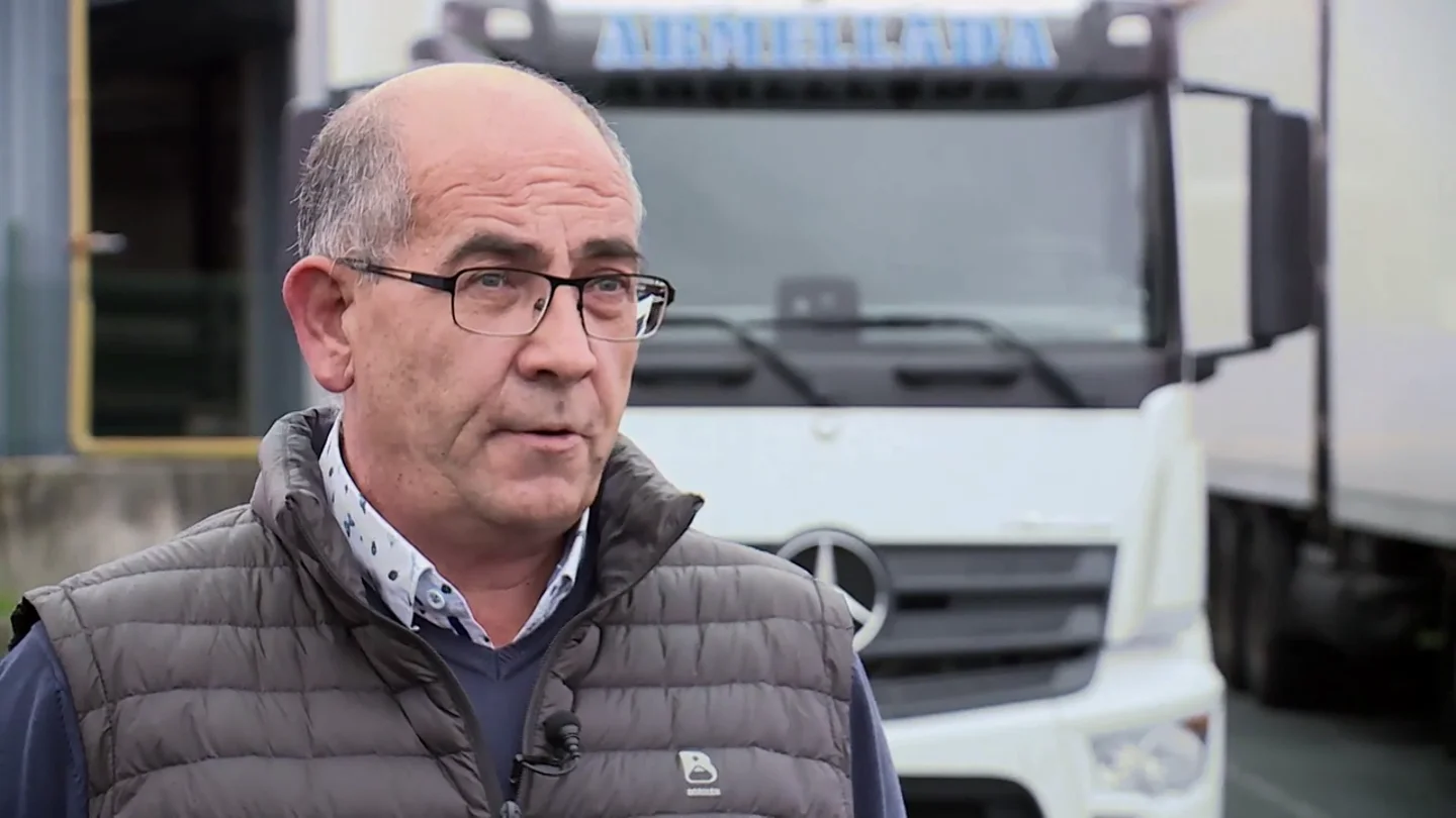Faltan camioneros en España ante la "falta de relevo generacional" por las duras condiciones Faltan camioneros en España ante la "falta de relevo generacional" por las duras condiciones