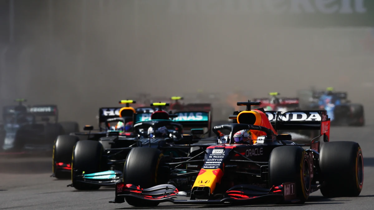 Verstappen, por delante de los Mercedes