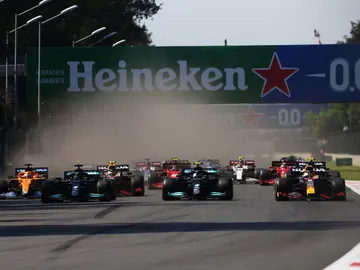Max Verstappen gana un crucial Gran Premio de México Max Verstappen gana un crucial Gran Premio de México
