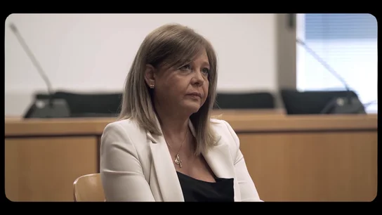 "Revictimizada una y otra vez": el durísimo proceso judicial que tuvo que soportar la víctima de 'La Manada' "Revictimizada una y otra vez": el durísimo proceso judicial que tuvo que soportar la víctima de 'La Manada'