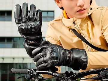 Xiaomi ahora vende unos guantes de moto inteligentes con calefacción