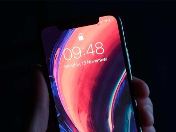 Aprovecha la pantalla de tu m&oacute;vil al completo, m&aacute;s all&aacute; notch y con cualquier app