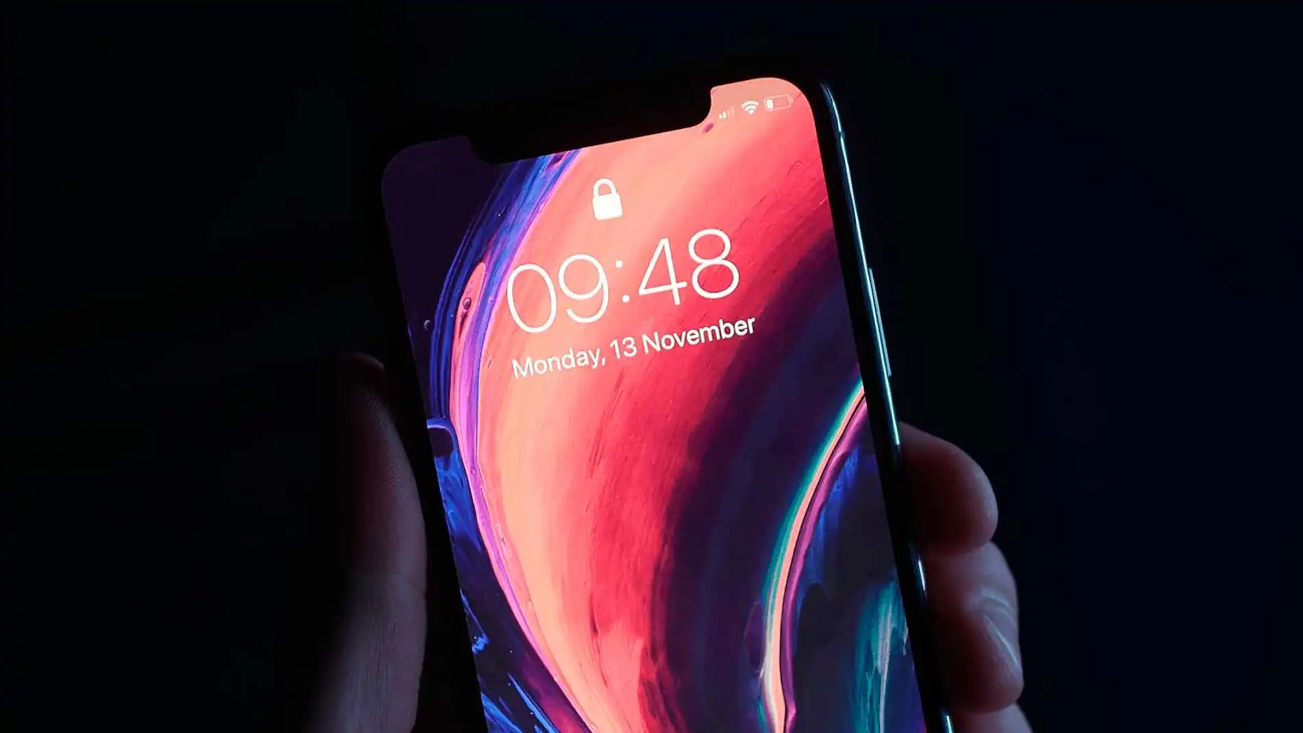 Aprovecha la pantalla de tu móvil al completo, más allá notch y con cualquier app