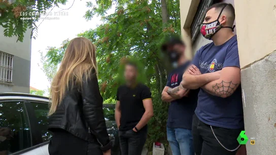 Miembros de los ultraderechistas 'Bastión Frontal' intentan evitar que Equipo de Investigación les grabe: "Eh tú, quita eso" Miembros de los ultraderechistas 'Bastión Frontal' intentan evitar que Equipo de Investigación les grabe: "Eh tú, quita eso"