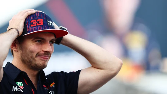 Verstappen se lleva las manos a la cabeza Verstappen se lleva las manos a la cabeza