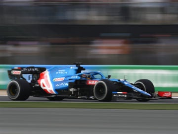 Fernando Alonso, con el Alpine en Catar
