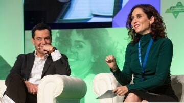 Isabel Díaz Ayuso y Juanma Moreno en el congreso del PP andaluz