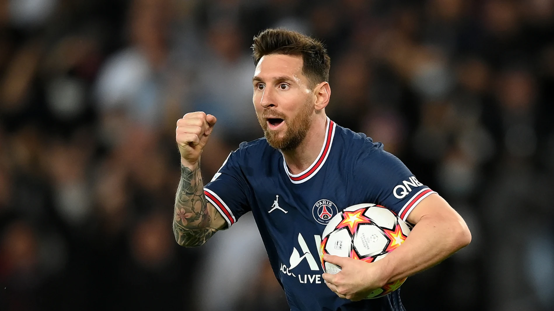 Messi celebra un gol con el PSG