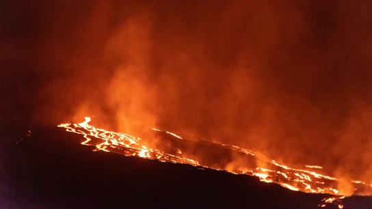 Los ríos de lava que produce el volcán de Cumbre Vieja Los ríos de lava que produce el volcán de Cumbre Vieja