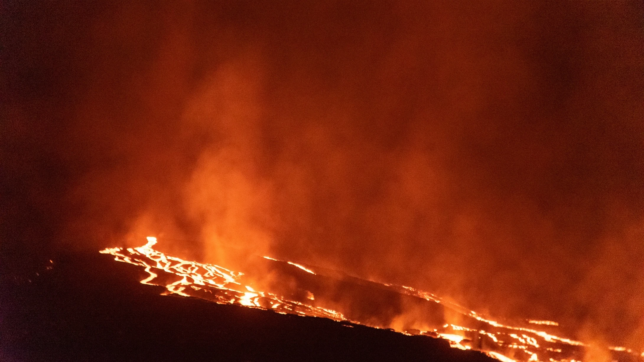 Los ríos de lava que produce el volcán de Cumbre Vieja