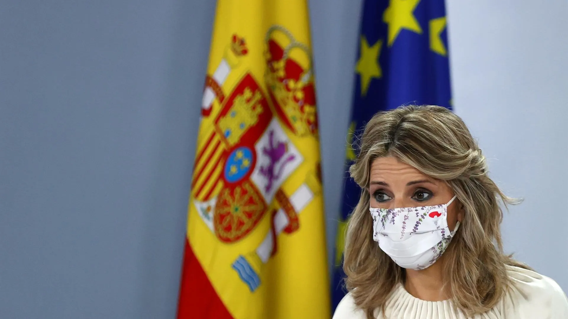 La vicepresidenta segunda del Gobierno y ministra de Trabajo, Yolanda Díaz durante la rueda de prensa.