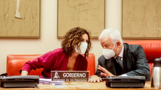María Jesús Montero y el diputado Eloy Suárez Lamata María Jesús Montero y el diputado Eloy Suárez Lamata